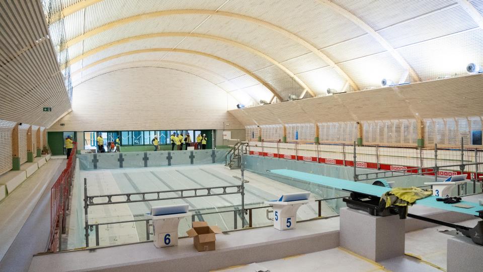 Lenke til artikkel: Kommunen overtar driften av svømmehallen i Røverdalen