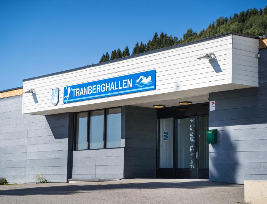 Lenke til artikkel: Svømmehallen i Tranberghallen midlertidig stengt