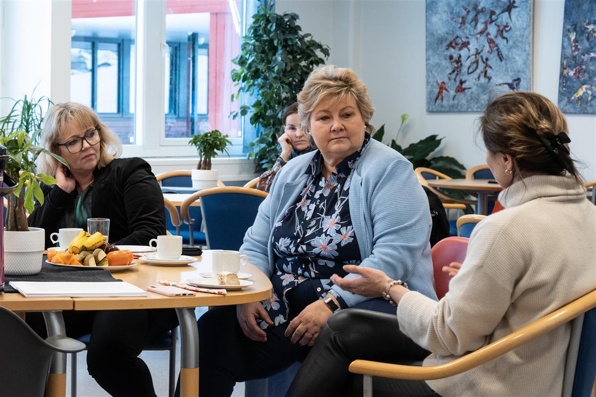 Kopperud skole imponerte Erna Solberg - Gjøvik kommune