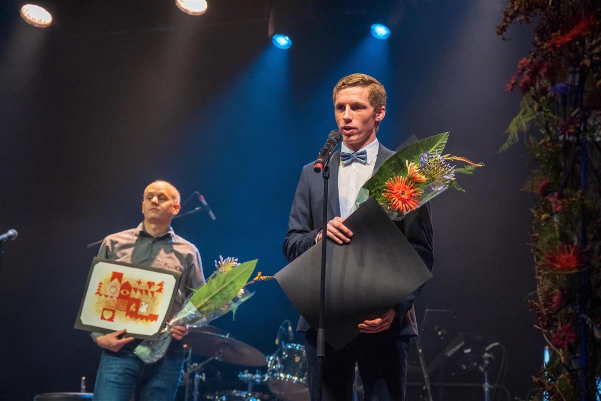 Vinner av Alf Mjøens kulturlegat, August Hovde - Klikk for stort bilde